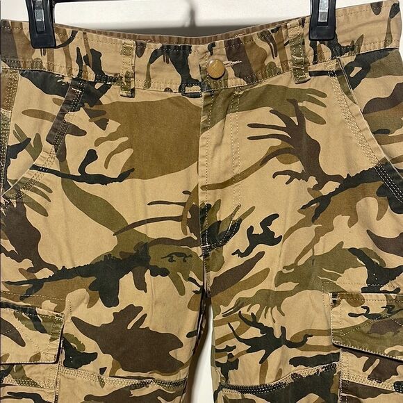 Men's Camouflage Cargo Shorts - Picture 2 of 7